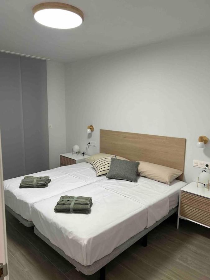 Apartamentos Breton 17 Suite Familiar 알리칸테 외부 사진
