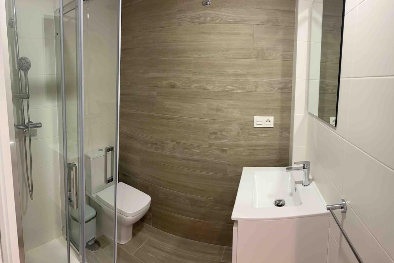 Apartamentos Breton 17 Suite Familiar 알리칸테 외부 사진